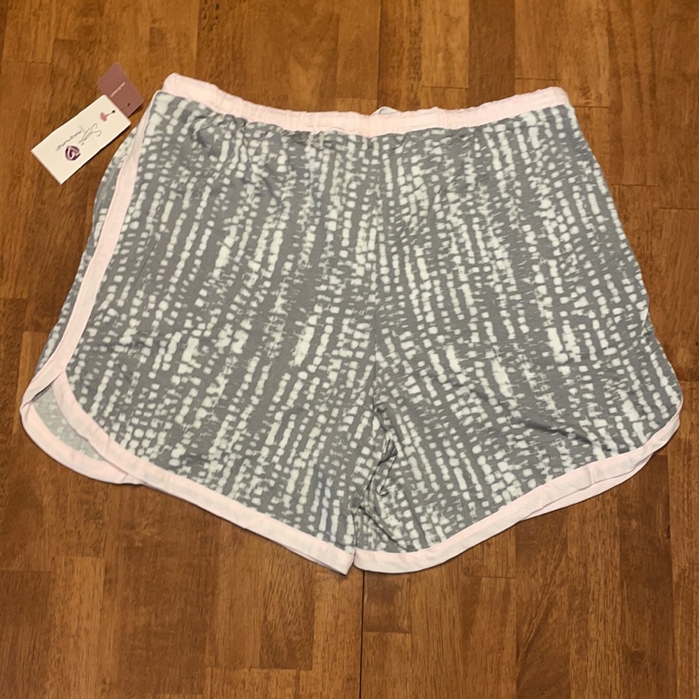 ❌SOLD❌ Sleep or Lounging Wear - Picture 7 of 8